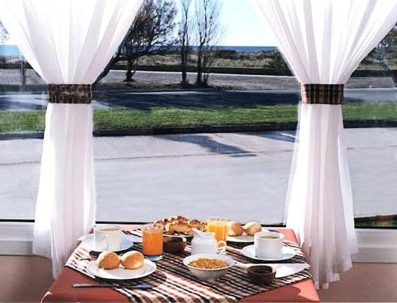 Hosteria Solar De La Costa 푸에르토마드린 외부 사진