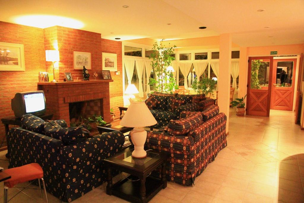 Hosteria Solar De La Costa 푸에르토마드린 외부 사진