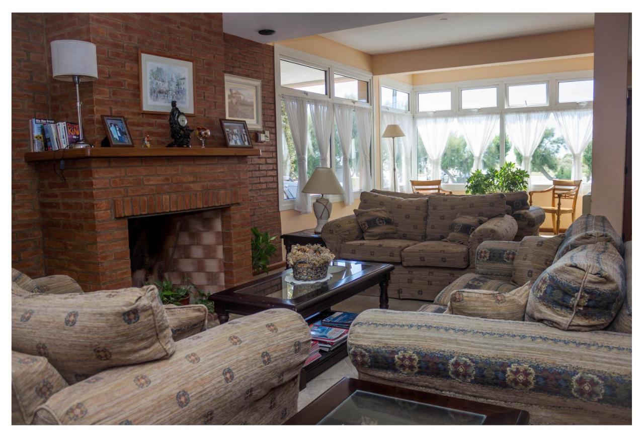 Hosteria Solar De La Costa 푸에르토마드린 외부 사진