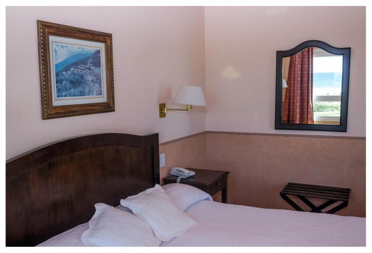Hosteria Solar De La Costa 푸에르토마드린 외부 사진