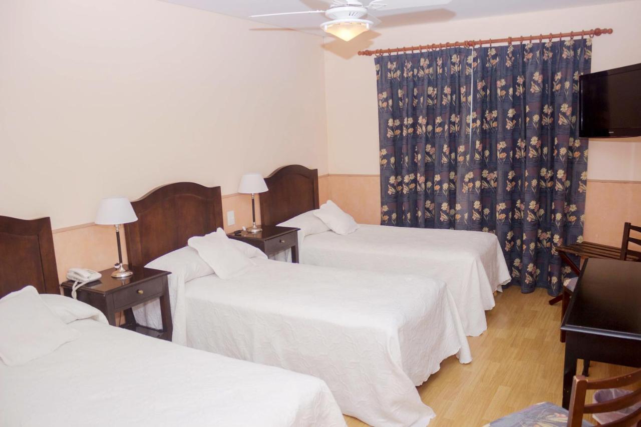 Hosteria Solar De La Costa 푸에르토마드린 외부 사진